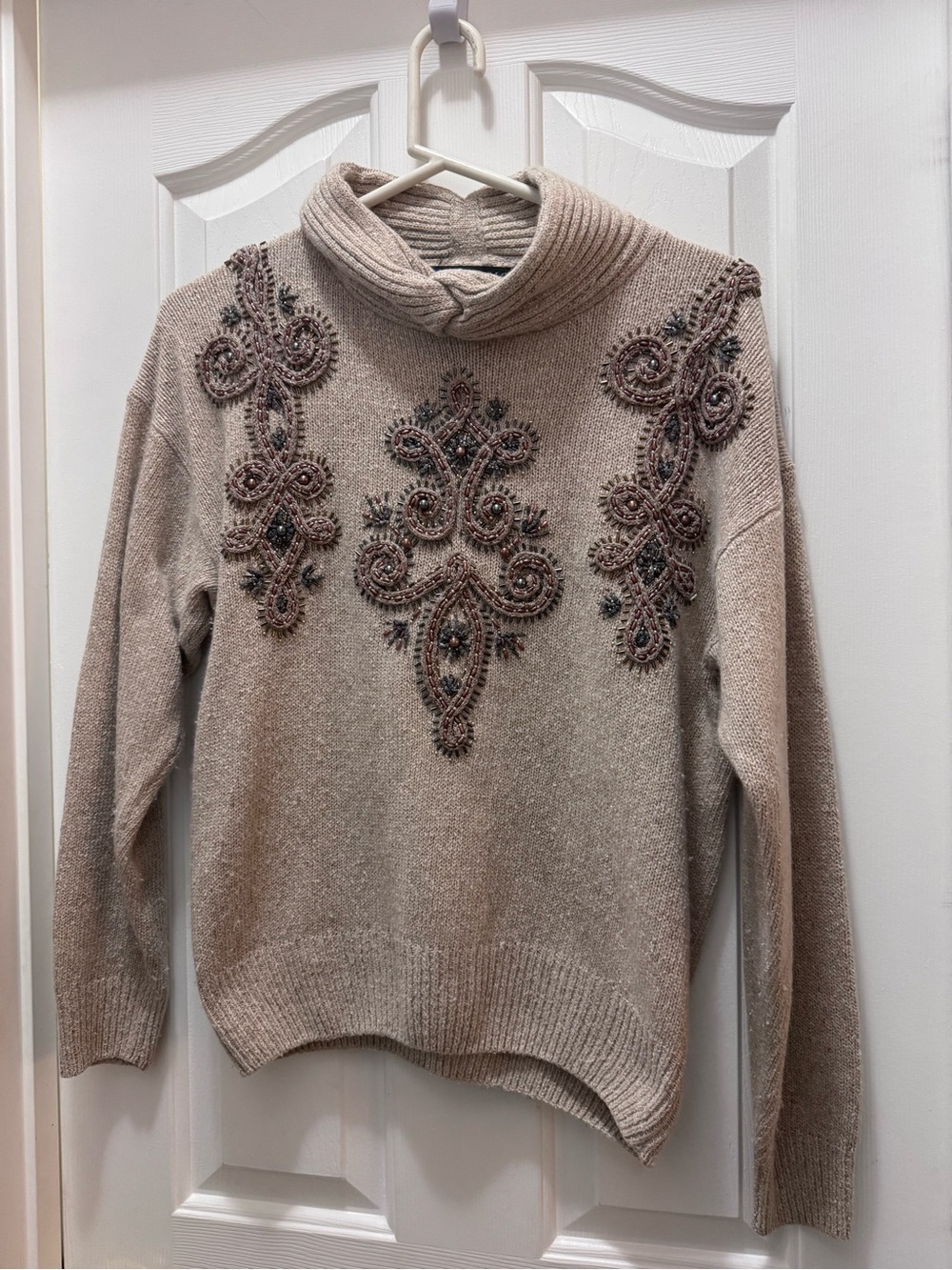 IB Diffusion women’s Embellished knit Taupe Turtleneck Sweater size small
